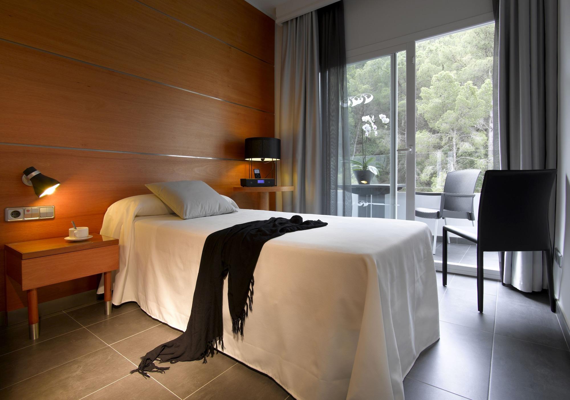 Palladium Hotel Cala Llonga - Adults Only Exterior photo